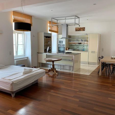 Apartment In The Heart Of Вена Экстерьер фото